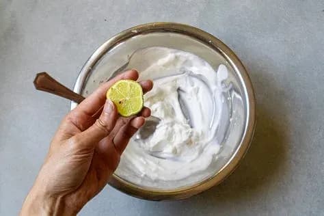 Tinga de pollo con chipotle y crema agria🌮🌶️